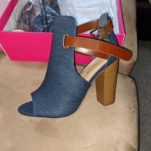 Denim heels size 8 WIDE